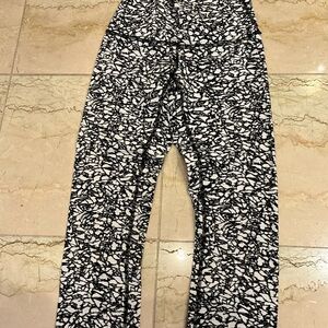 Chic Black and White Patterned Pants